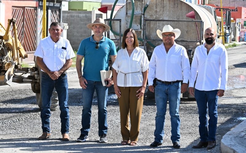 Supervisa Sari recarpeteo de Calle Caoba en Frontera