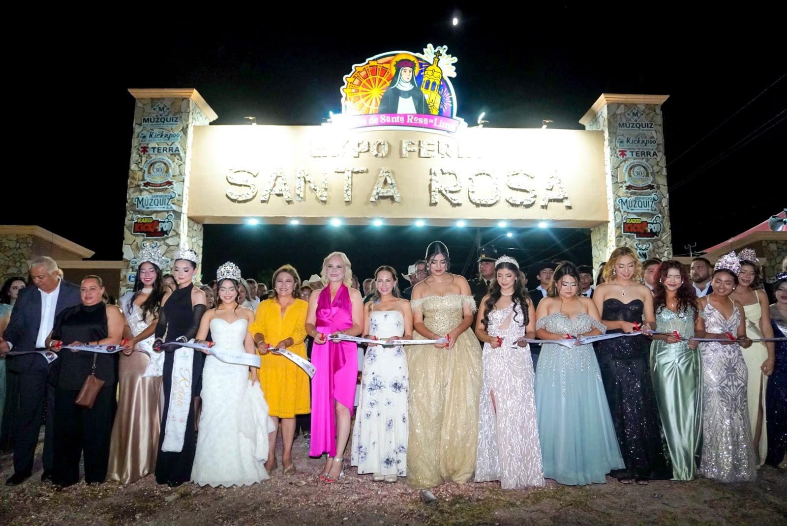Inicia la Feria Santa Rosa de Lima 2026 con la coronación de Ángela I