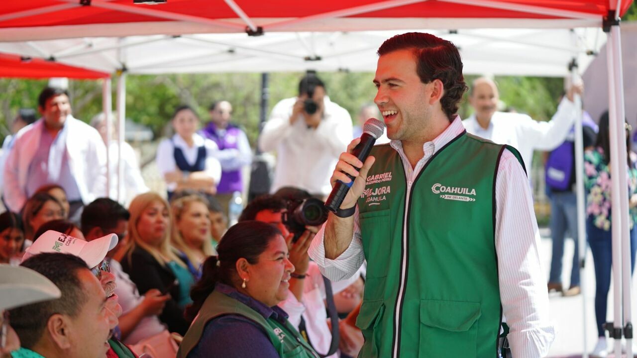 Trabaja Gabriel en iniciativas en bien de familias del Estado