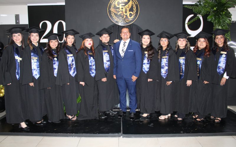 Felicita Javier Flores a graduados de CEUC