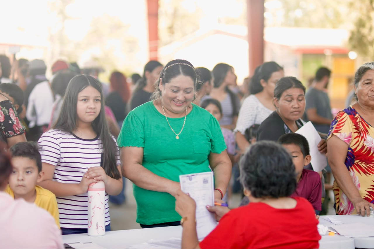 INICIA CHANO DÍAZ ENTREGA DE MÁS DE 4 MIL MOCHILAS ESCOLARES EN APOYO A LAS FAMILIAS
