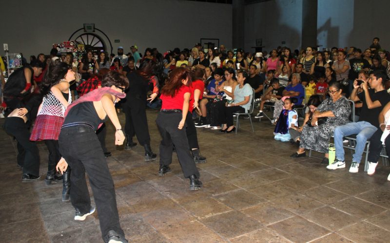 Vive Monclova la fiebre del Fan Fest