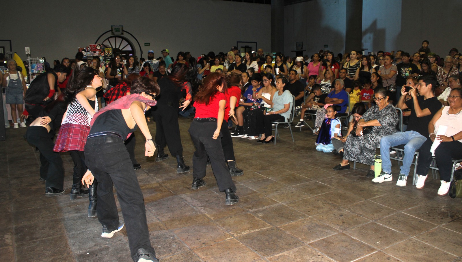 Vive Monclova la fiebre del Fan Fest