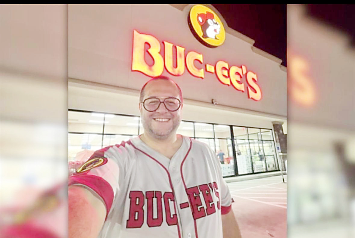 Presume José Ramón López visita a tienda en EU