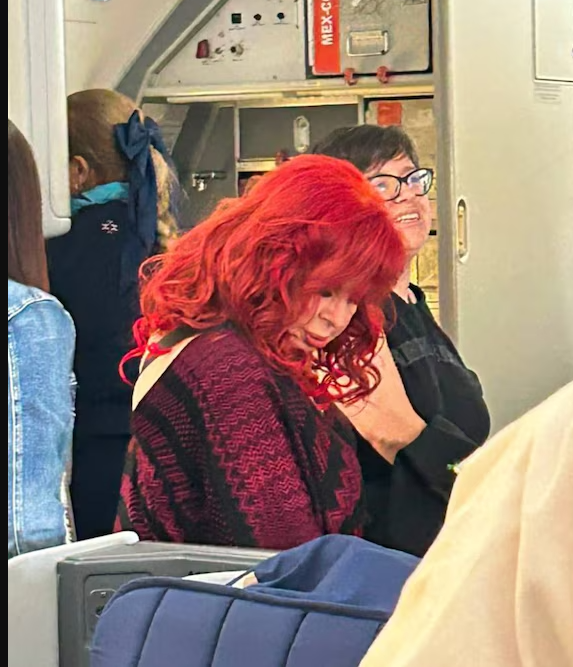 Vuela Layda Sansores en primera clase a Madrid