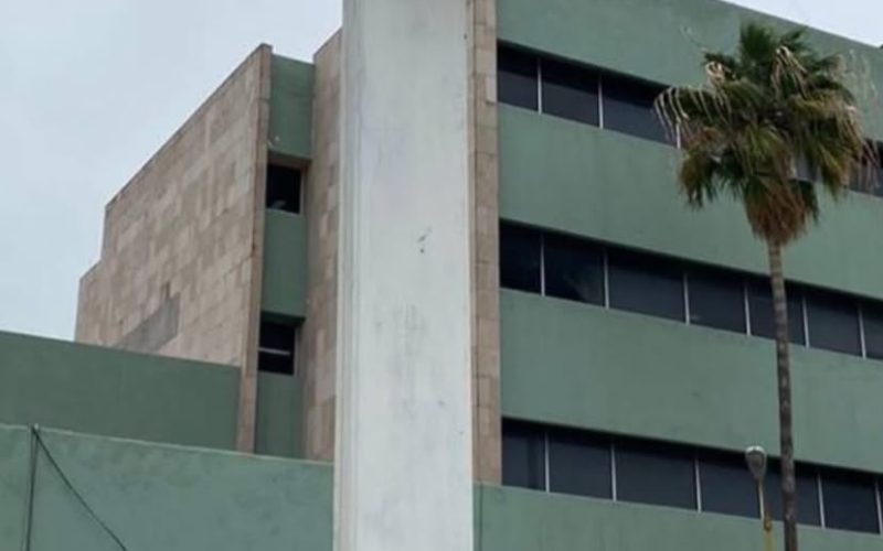 Guardias del IMSS exigen resolver adeudos laborales