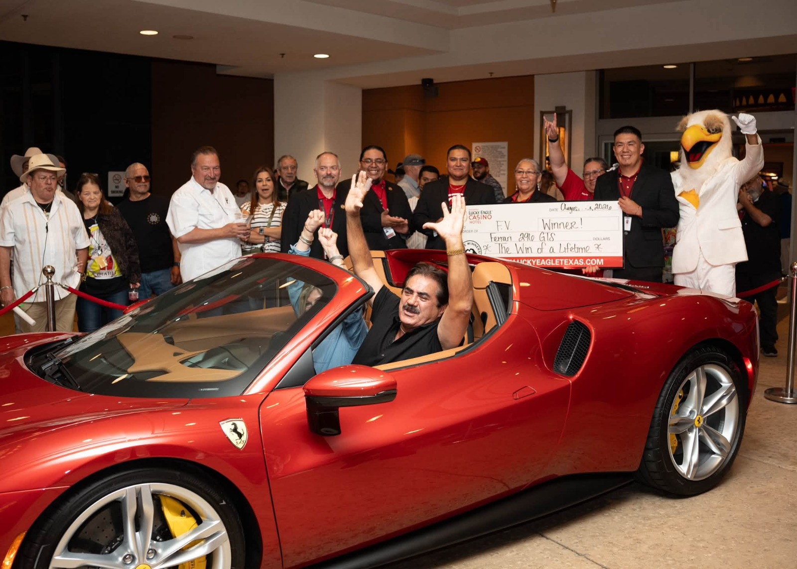 Gana tejano Ferrari en Casino Kickapoo