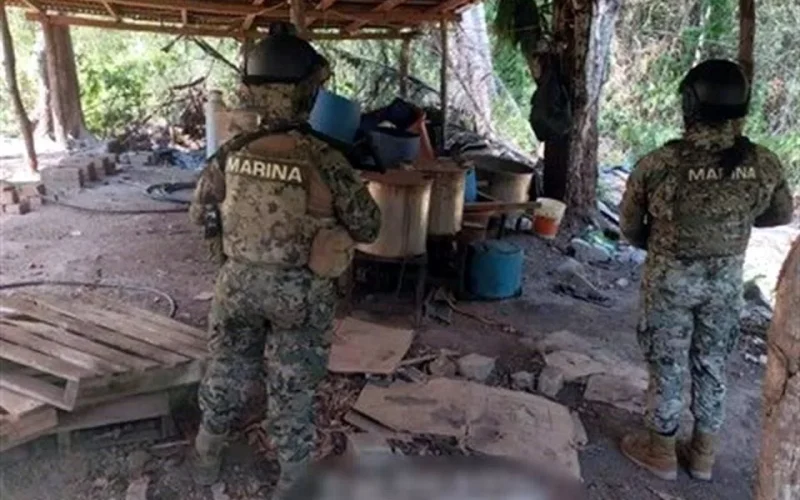 INHABILITAN MARINOS “NARCO-LABORATORIO”