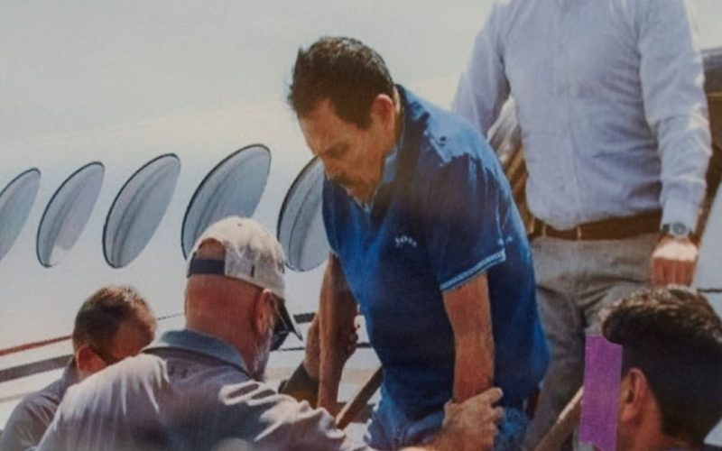 “El Mayo” Zambada creyó que lo arrojarían del avión