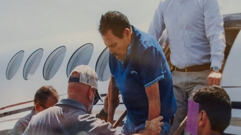 “El Mayo” Zambada creyó que lo arrojarían del avión