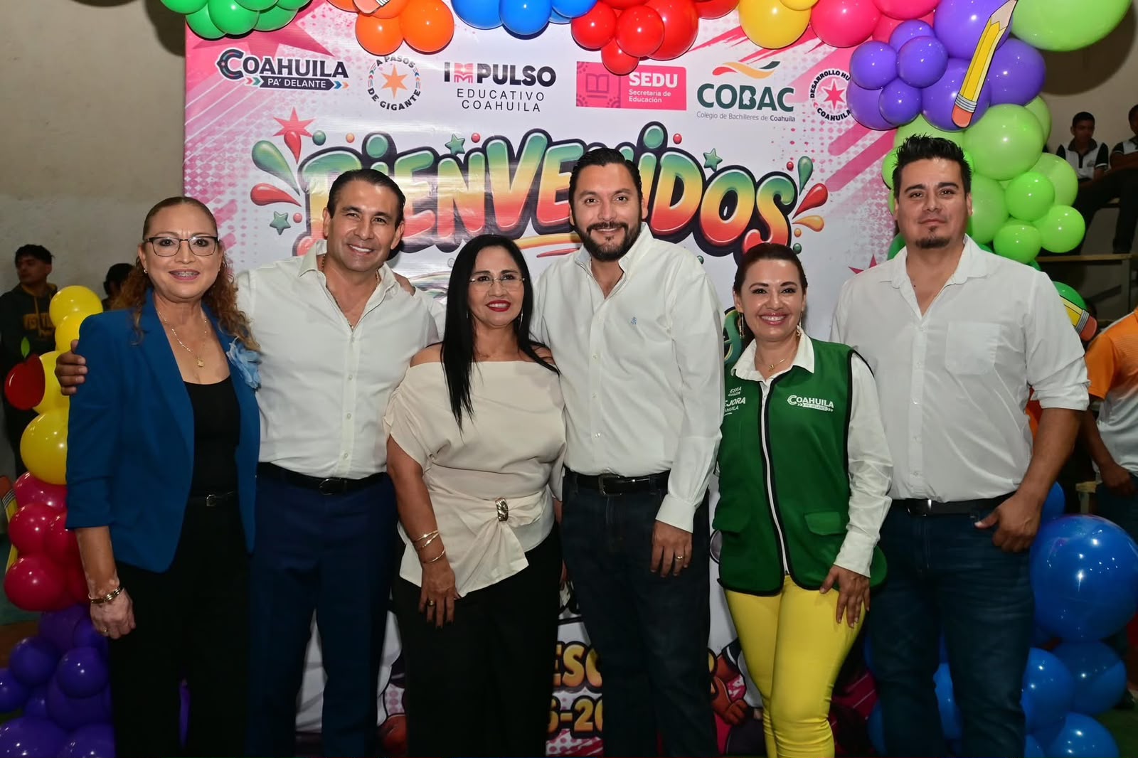 Desea Villarreal éxito a estudiantes del COBAC