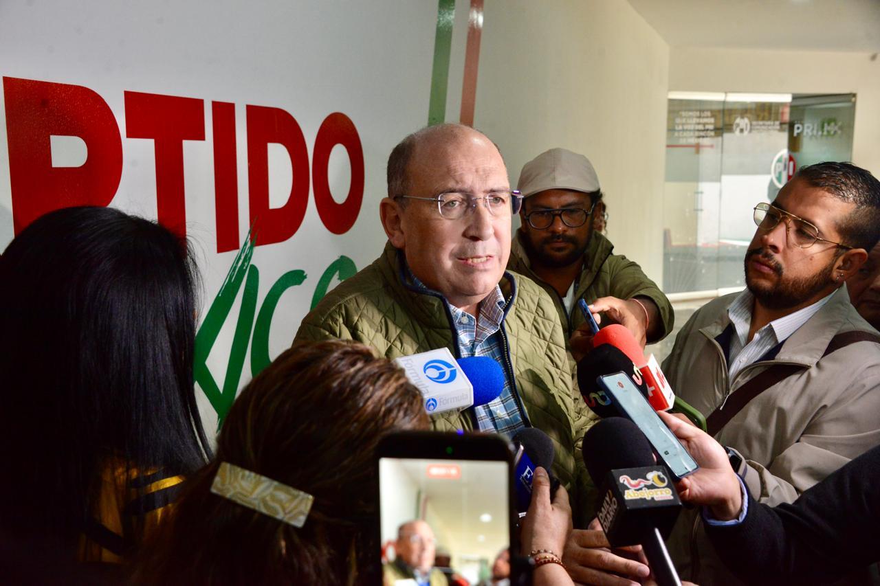 Morena únicamente simula cambios: RMV