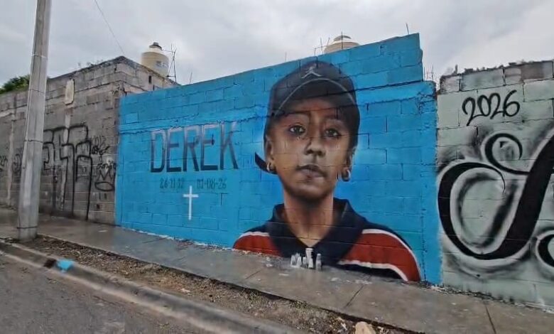 Recuerdan a Dereck pintándole un mural