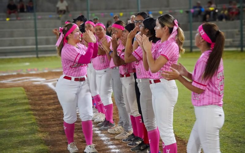 Arranca serie final de softbol Gachupines