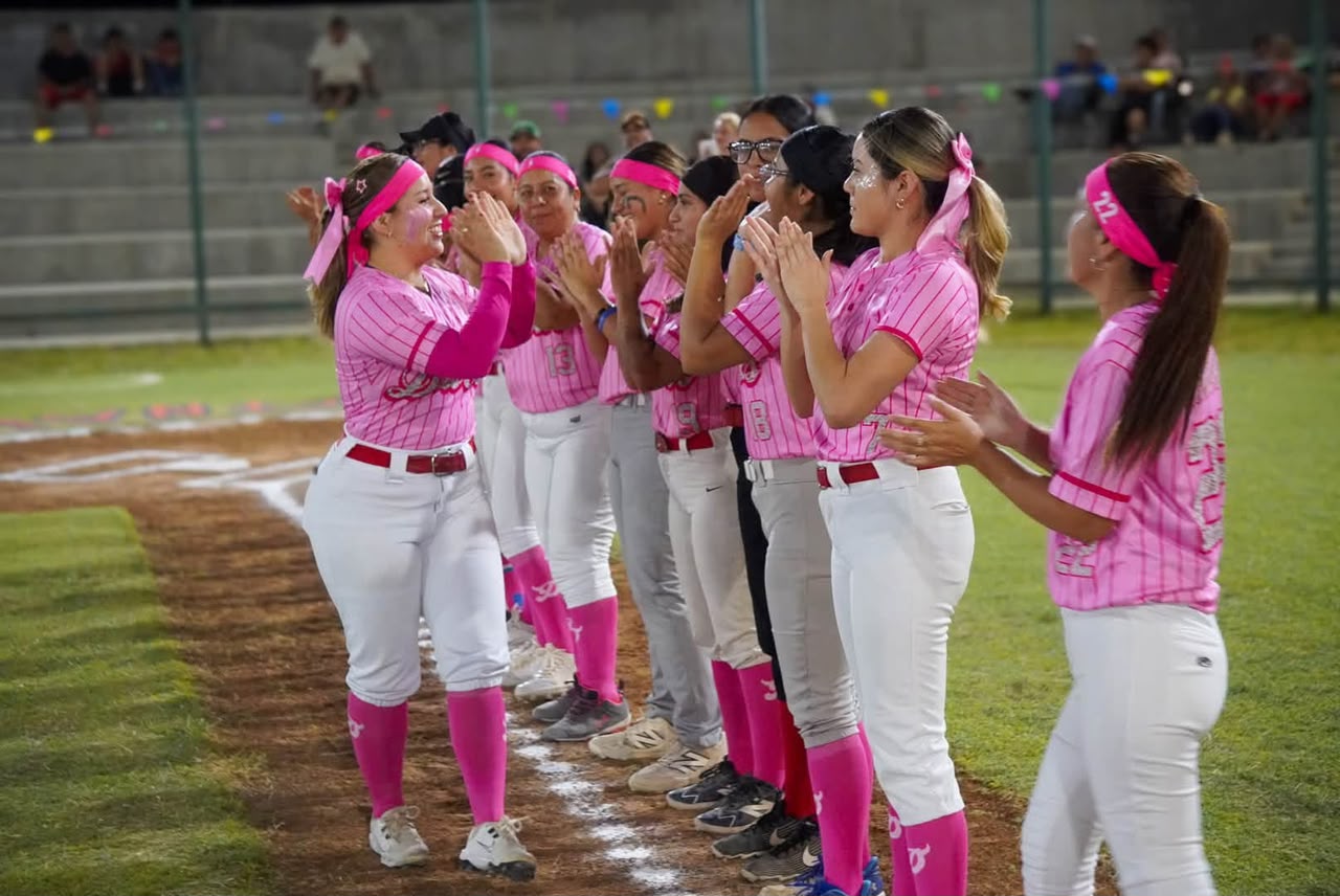 Arranca serie final de softbol Gachupines