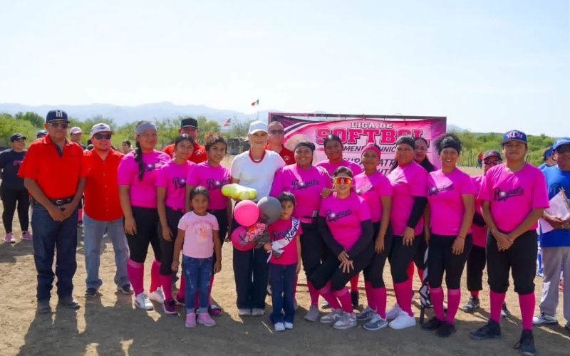 Inauguran liga femenil de softbol en Múzquiz