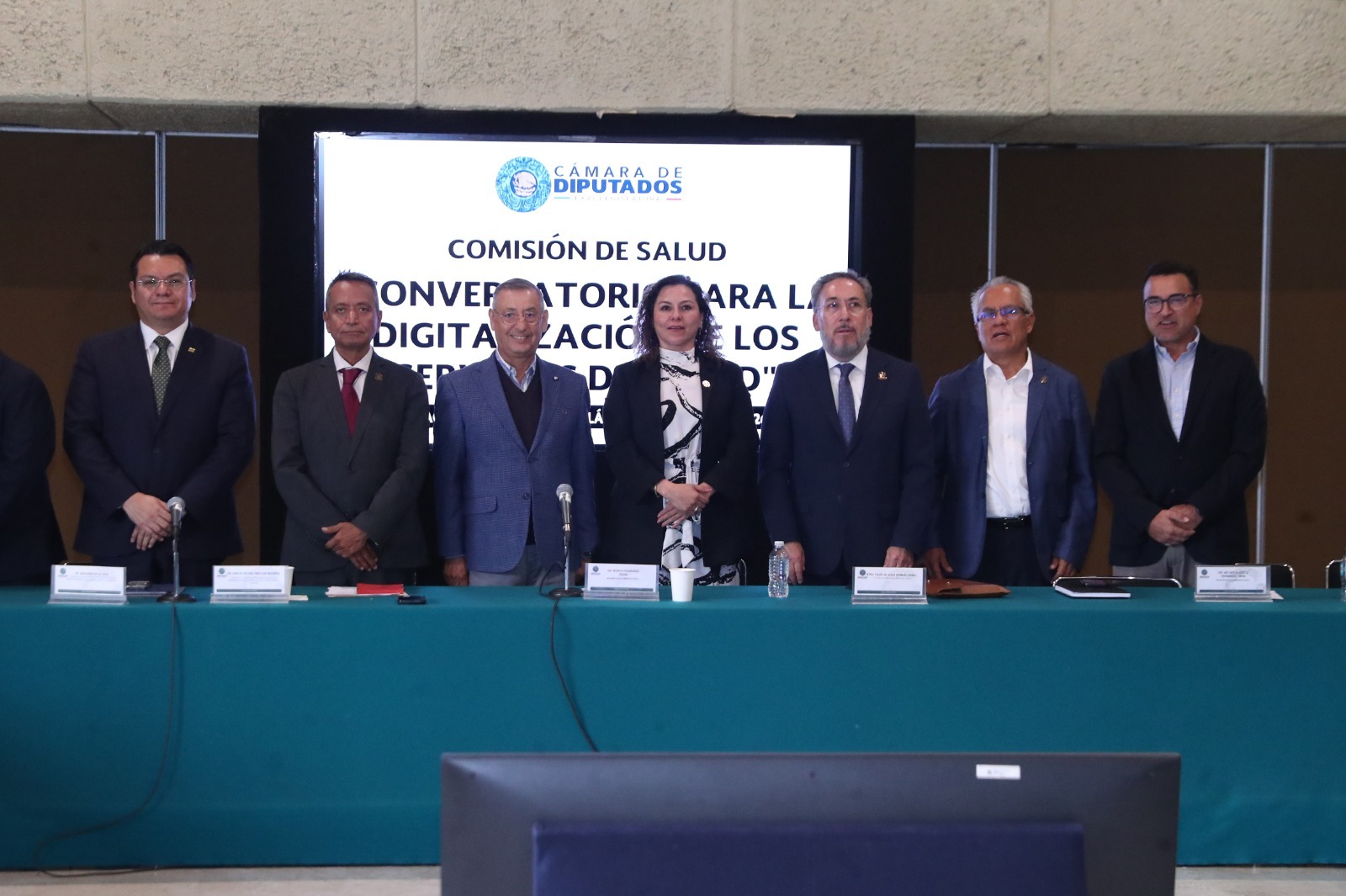 Organizan en la Cámara de Diputados conversatorio para la digitalización de los servicios de salud