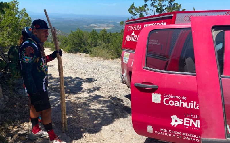 Protección Civil Municipal atiende reporte de senderista lesionado en la Sierra de Santa Rosa
