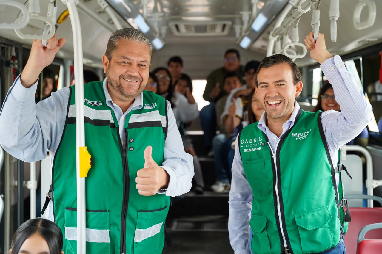 Supervisan Tomás y Gabriel la Ruta Estudiantil Gratuita