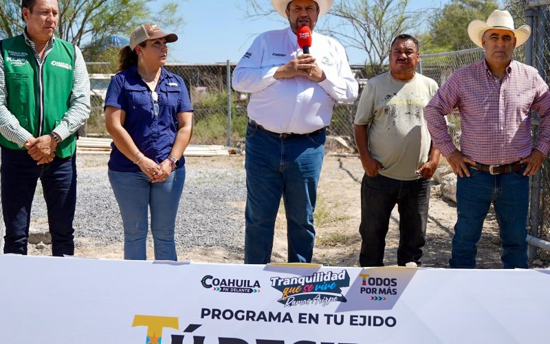 Entrega Tomás Gutiérrez nuevo equipamiento de pozo de agua