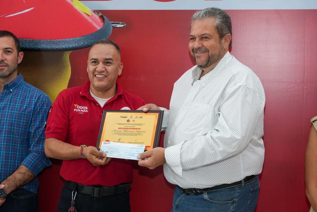 Fortalecen cuerpo de bomberos; va Ramos por una nueva estación