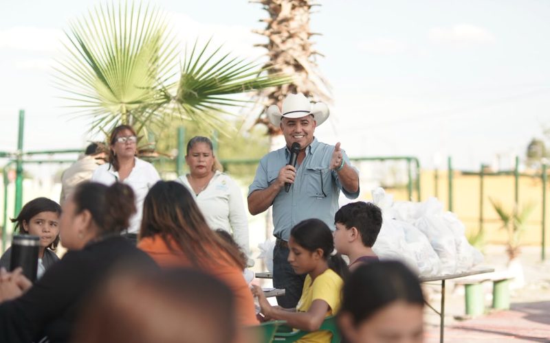ENTREGA «CHANO» DÍAZ REHABILITACIÓN Y PASTO SINTÉTICO EN VALLE DORADO