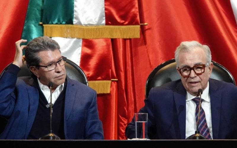 Rocha Moya debe solicitar licencia de nuevo: Monreal