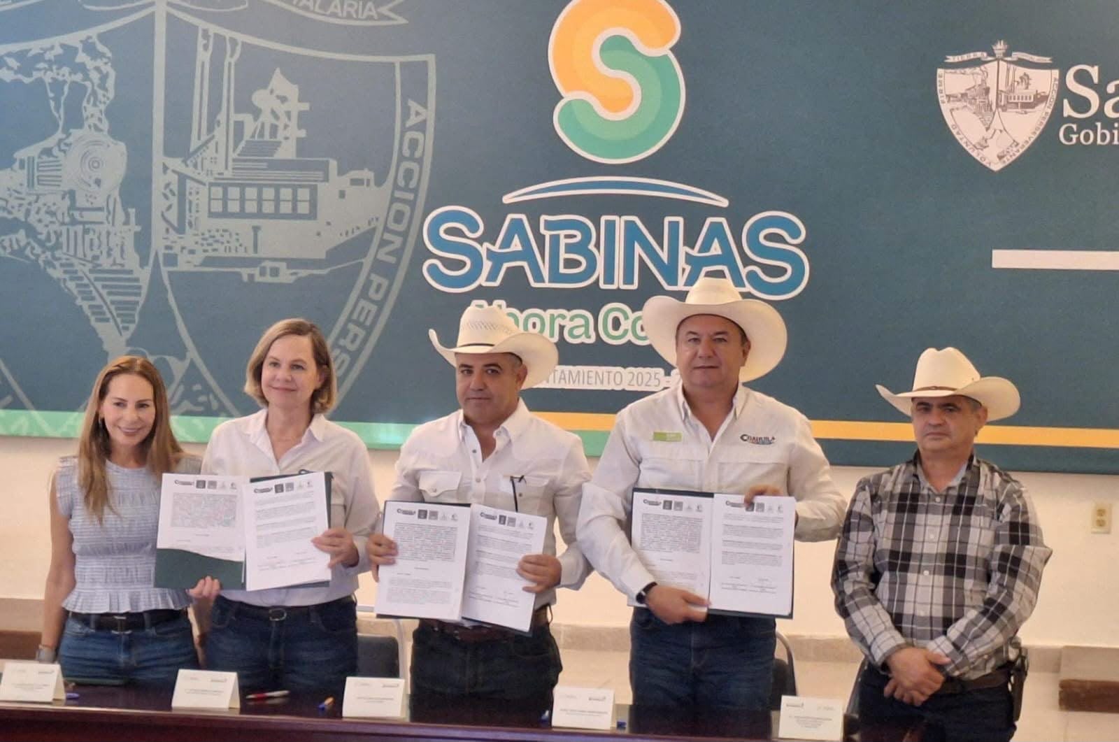 Firman convenio para cuidar caballos durante cabalgata