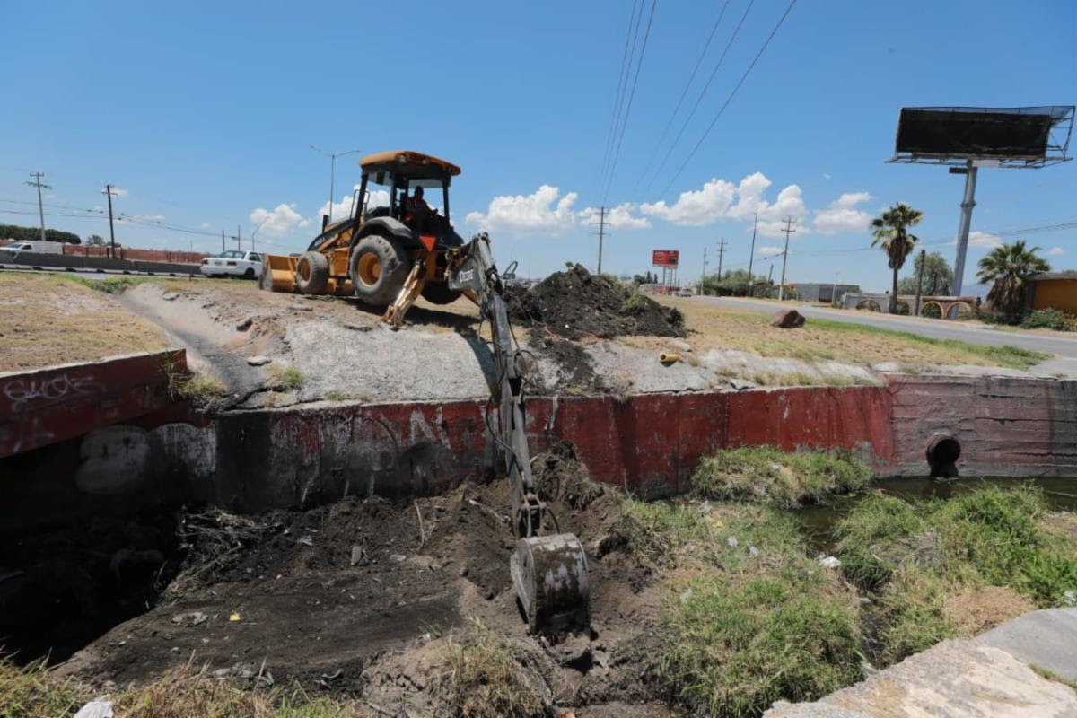 Arrancan programa de limpieza en los arroyos