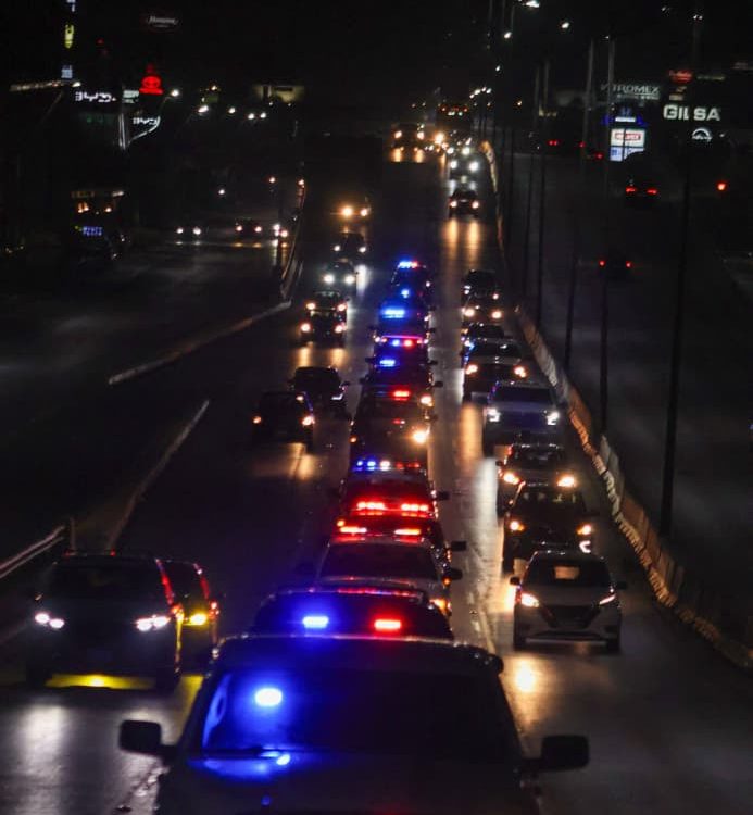 Clausuran bares tras operativo en Saltillo