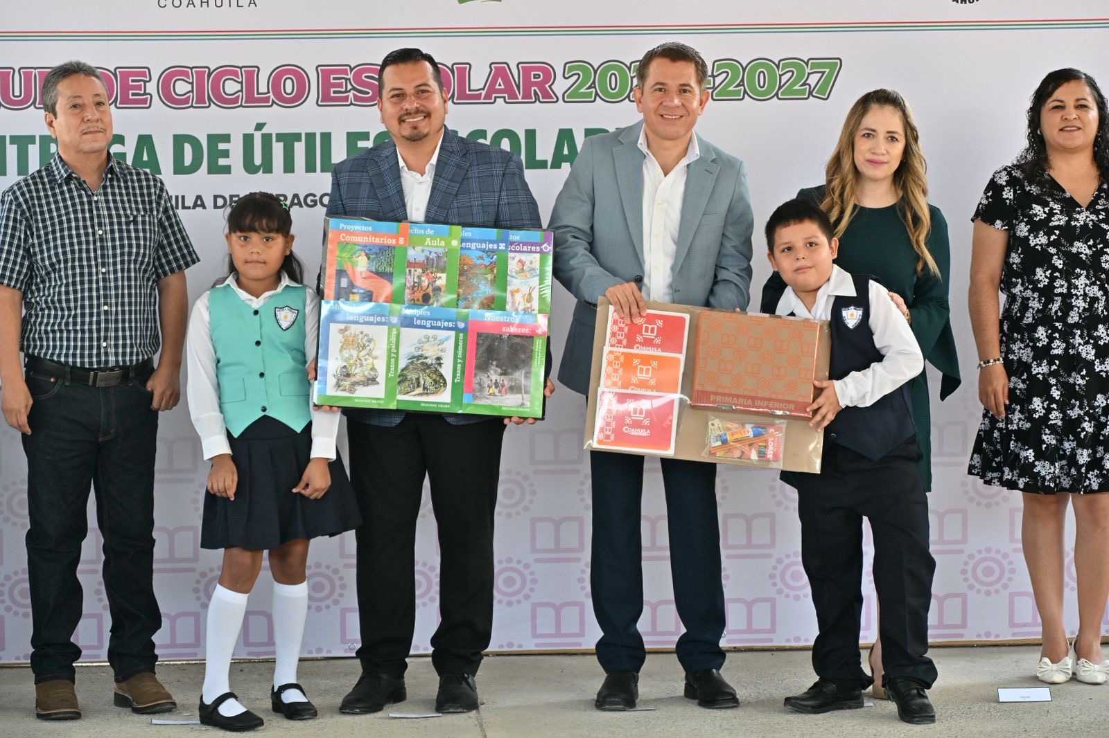 Con apoyos educativos inicia SB ciclo escolar