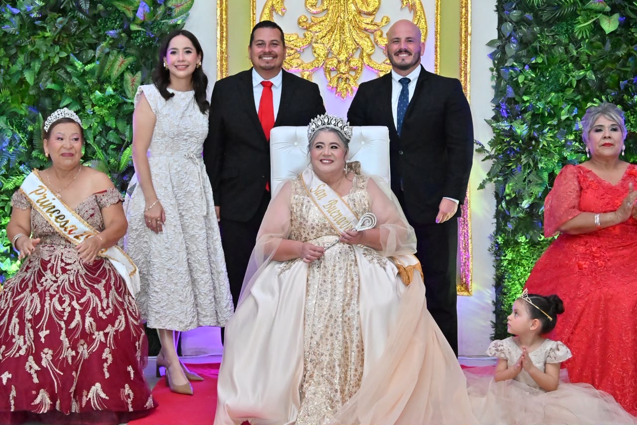 Es Magdalena García la Reina del Adulto Mayor 