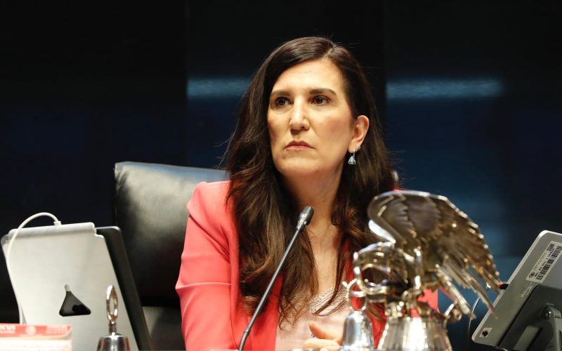 Si Rocha Moya no da marcha atrás, es necesarios activar todos los mecanismos legales y parlamentarios para desaparecer los poderes en Sinaloa: Kenia López Rabadán