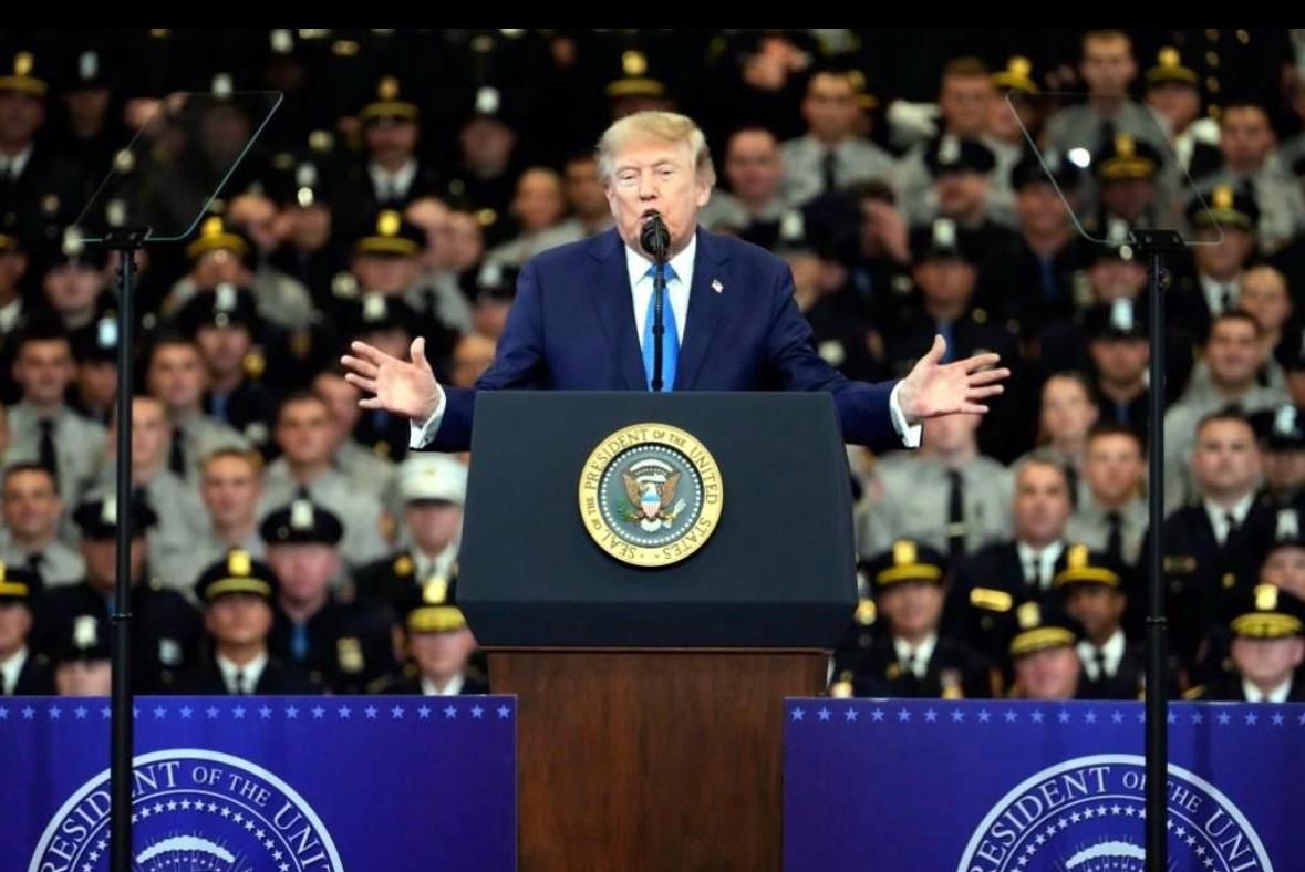 Afirma Trump declarará Ormuz territorio de EU
