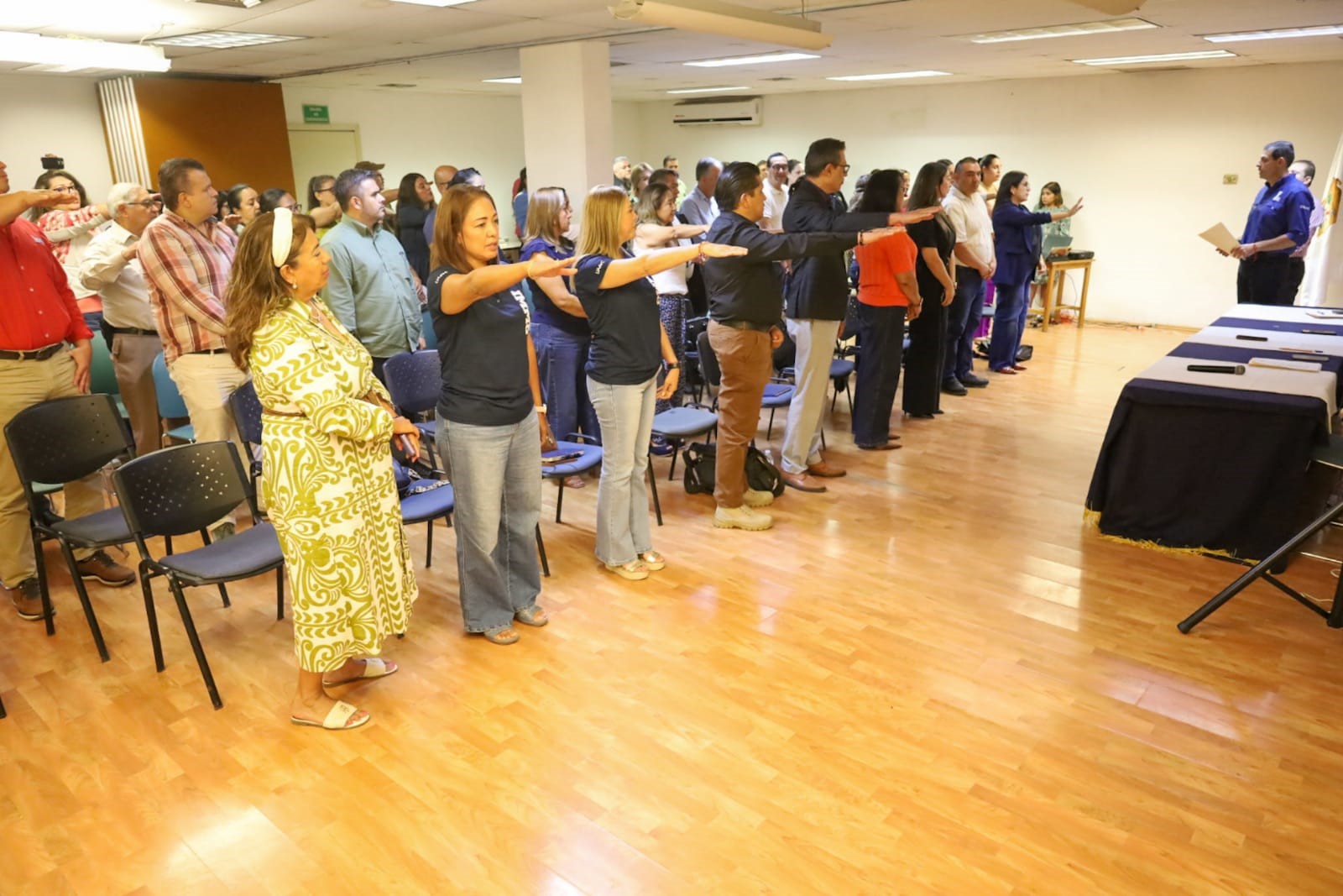 Toman protesta a integrantes de  las Academias Docentes UAdeC