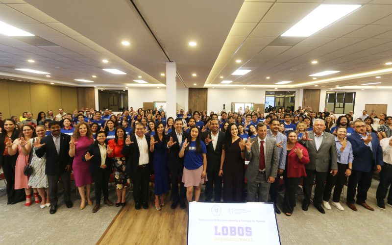 Entrega UAdeC Becas de  Movilidad Estudiantil 2026