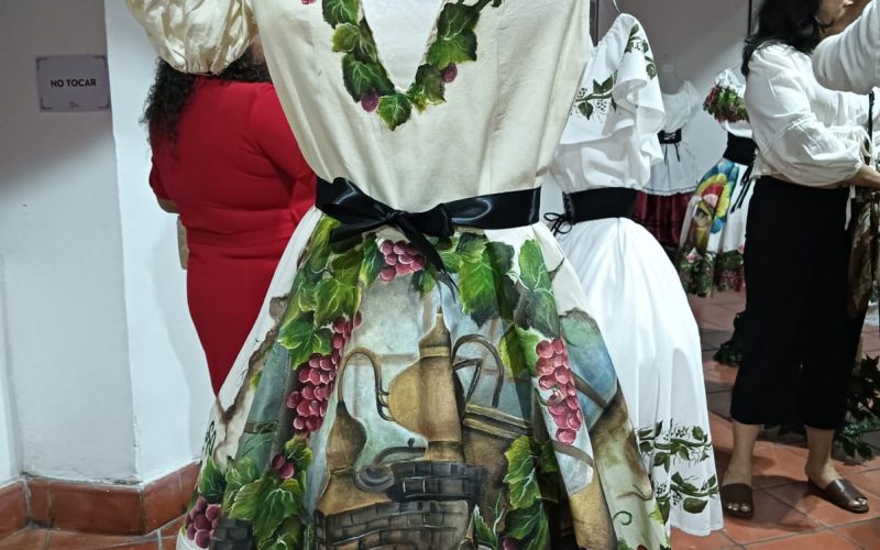 Parras abre su memoria a través de los vestidos