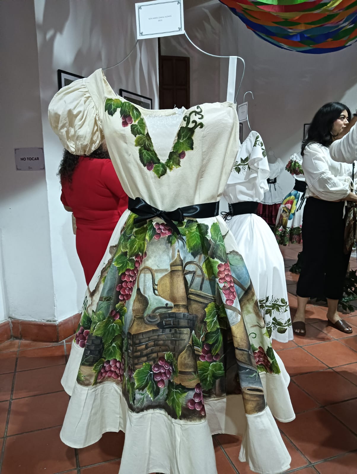 Parras abre su memoria a través de los vestidos
