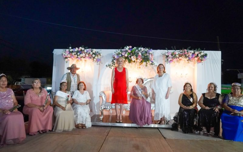 Francisca I es coronada Reina del Adulto Mayor 2026 del municipio de Múzquiz