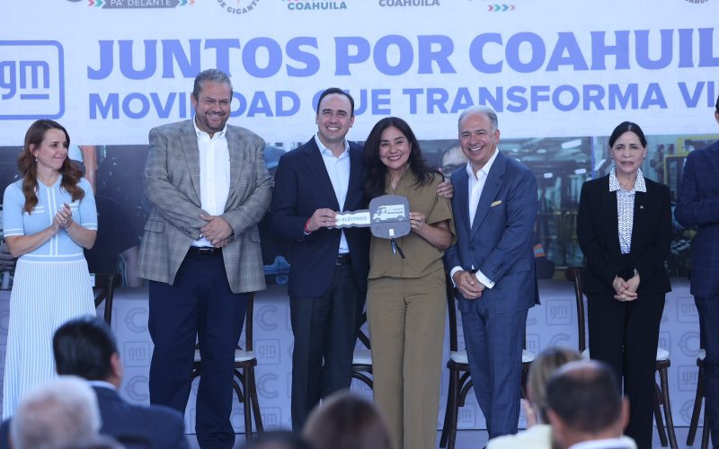 EN ALIANZA CON LA INICIATIVA PRIVADA, HACEMOS GRANDES COSAS POR COAHUILA: MANOLO