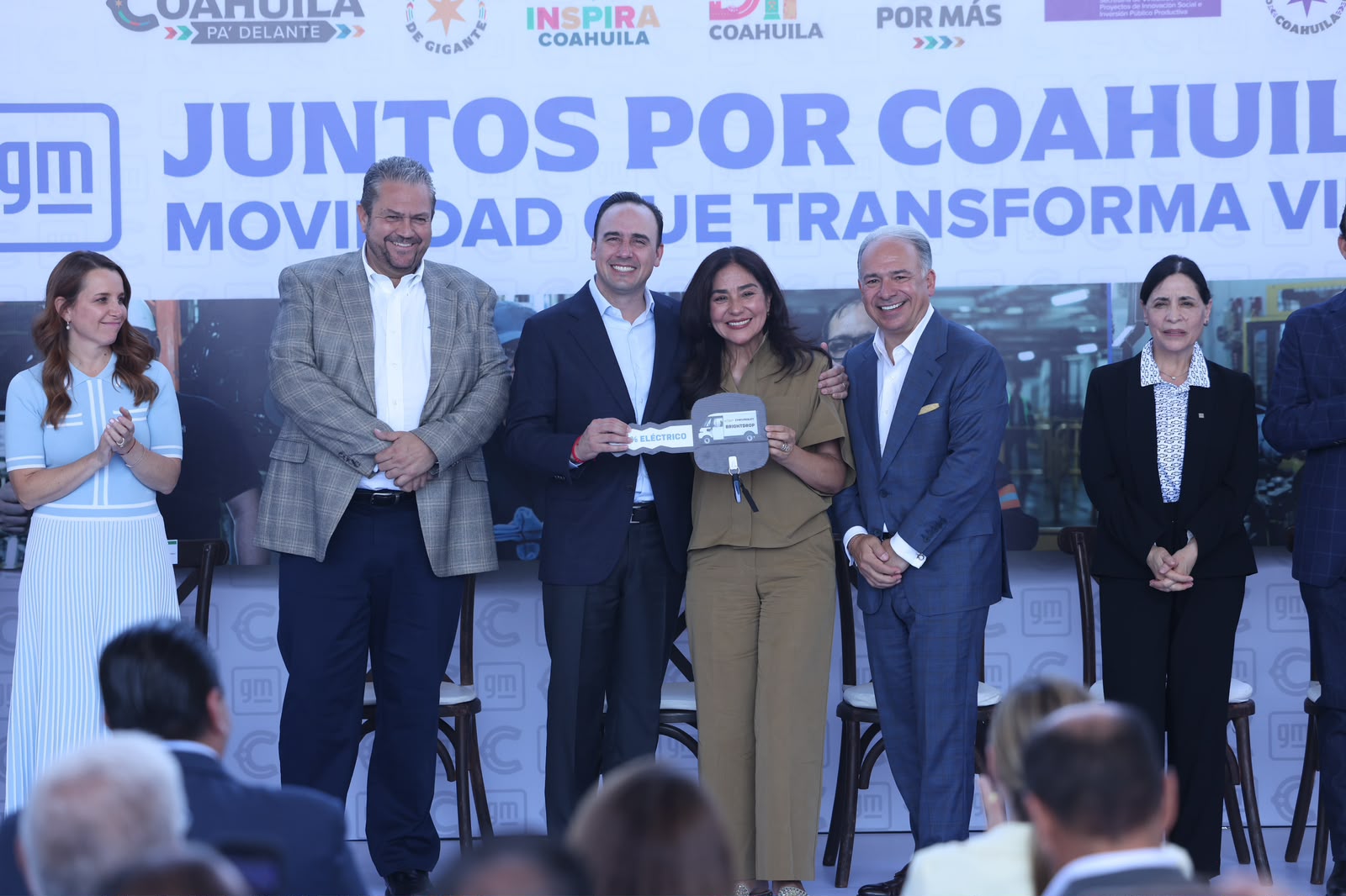 EN ALIANZA CON LA INICIATIVA PRIVADA, HACEMOS GRANDES COSAS POR COAHUILA: MANOLO