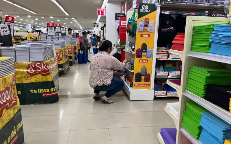 Regreso a clases impulsa venta de útiles escolares