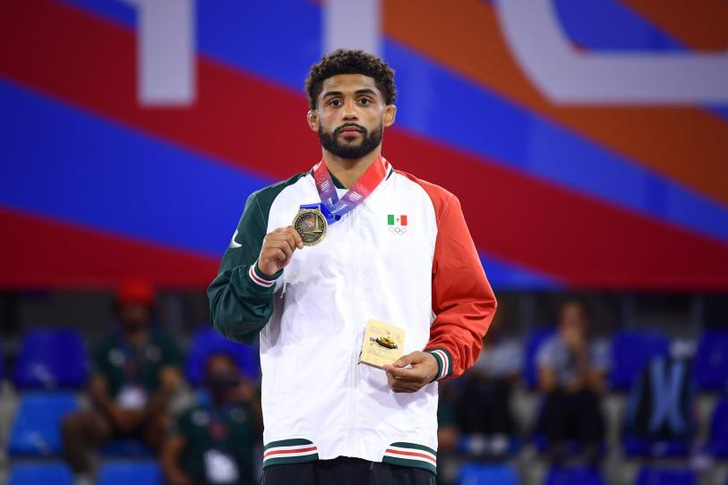 México obtiene histórico oro en lucha libre y supera barrera de 200 medallas en JCC