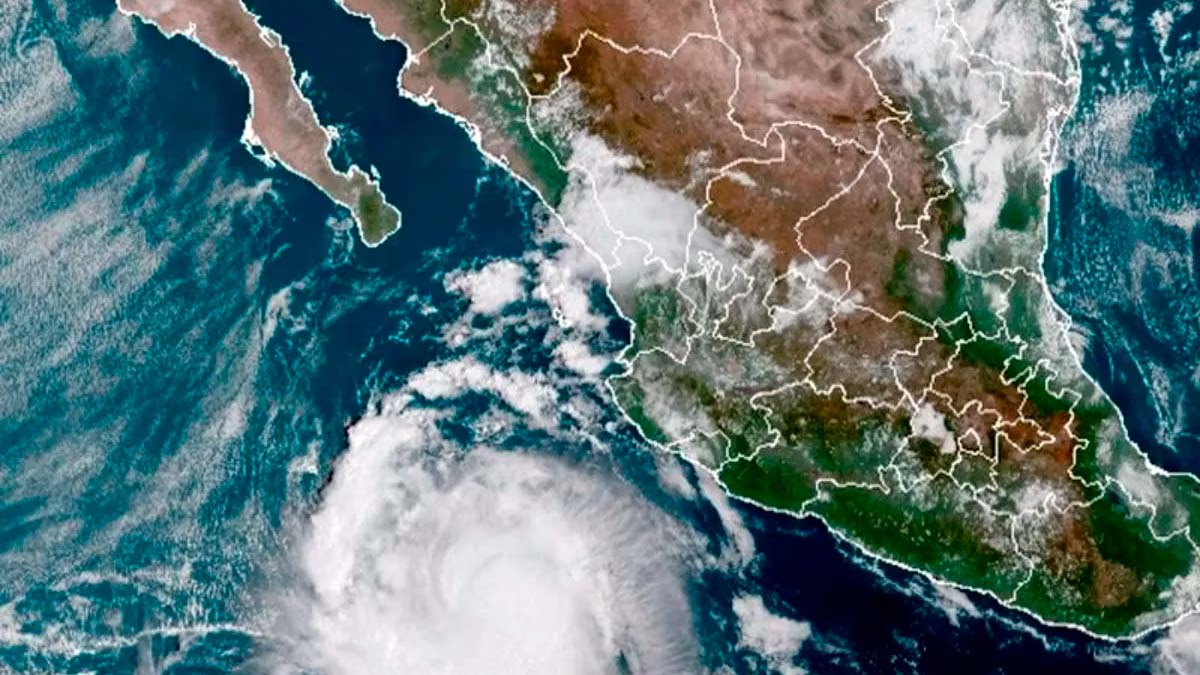 Tormenta tropical ‘Karina’ subirá a huracán categoría 3 en el Pacífico: ¿Dónde está y golpeará a México?