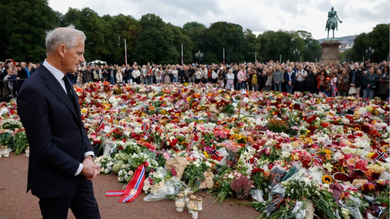 Noruega inicia una nueva era con Haakon VIII tras la muerte del rey Harald V