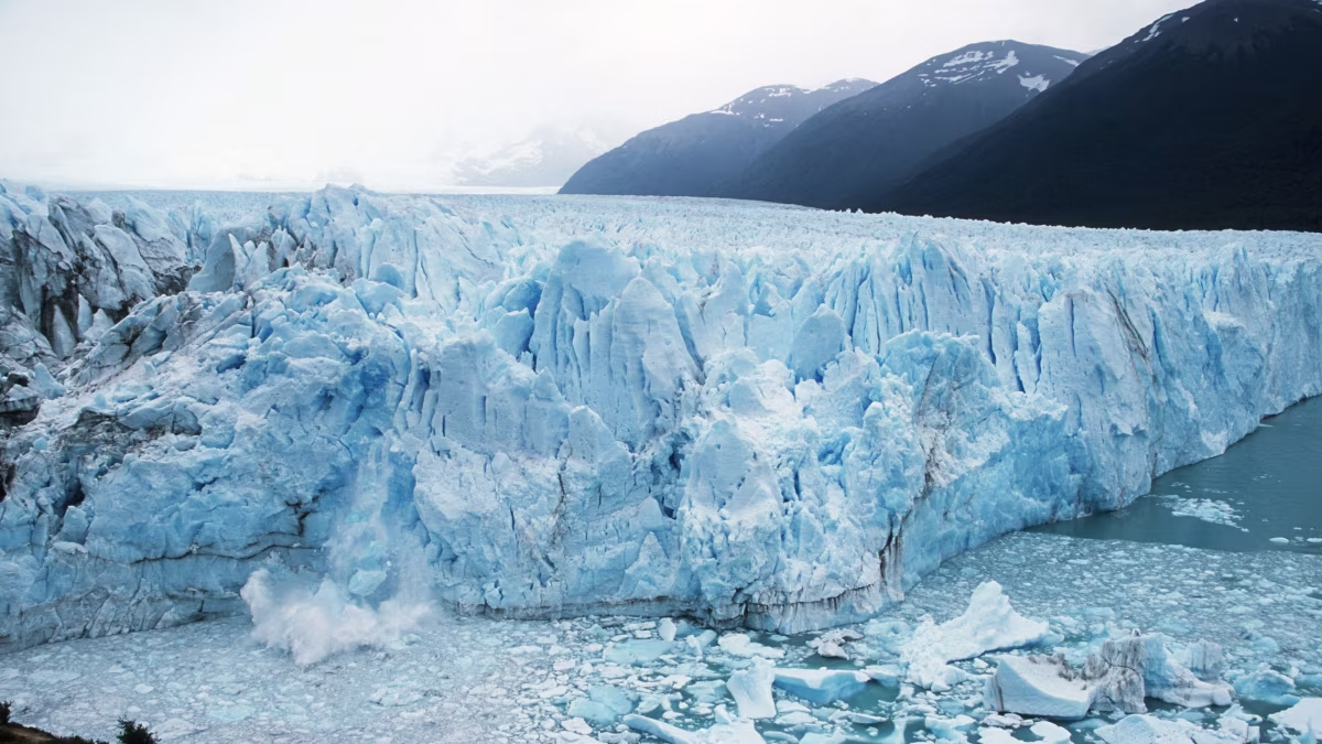 ‘Nepal es una advertencia para Argentina’: Exigen a Milei ‘echar abajo’ reforma que explota glaciares