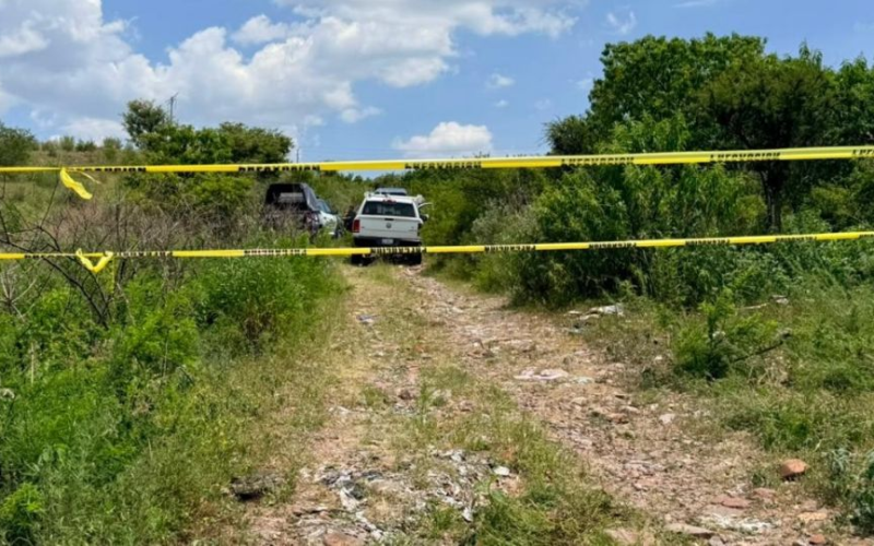 Hallan los cu3rpos de un hombre y una mujer en una zona cerril de León, Guanajuato
