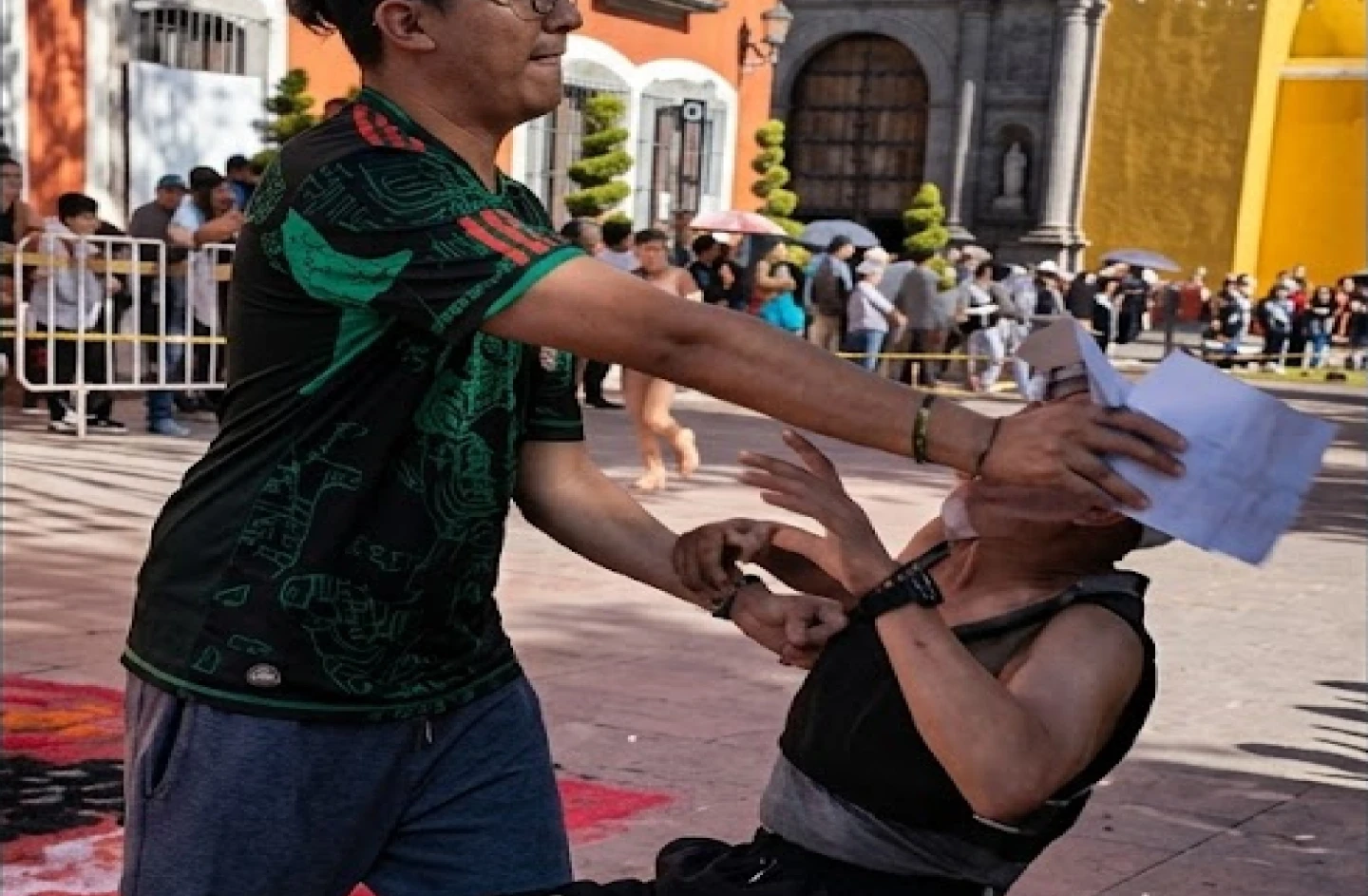¿Qué pasó con el adulto mayor agredido en la Carrera de Colores Huamantla? Ya hubo acuerdo (VIDEO)