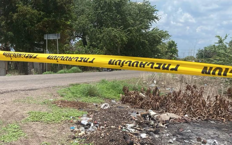Hallan cu3rpo d*capitado sobre carretera de Tabasco; estaba acompañado de un mensaje amenazante