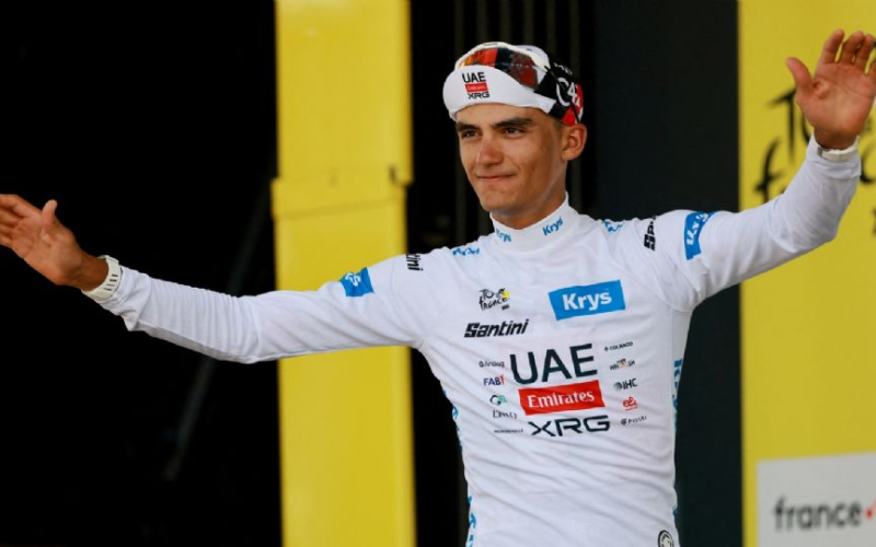 ¡Seguirá en la élite! El mexicano Isaac del Toro renueva contrato con UAE Team Emirates hasta 2031